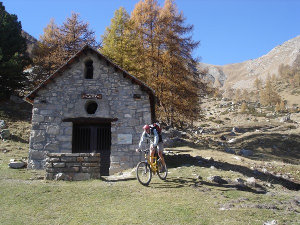 #2 L L'Ours : Chapelle de Seyères