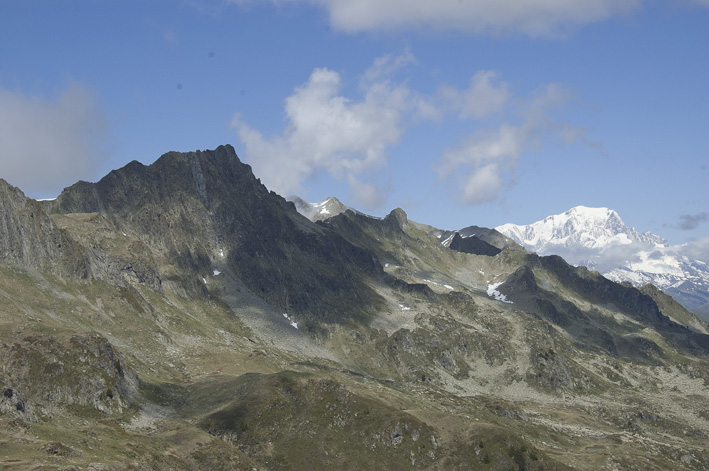 Croix de Sécheron : Du sommet, vue sur la pointe de Comborsier et le Mont Blanc