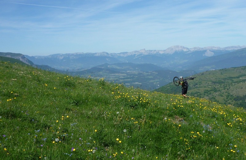 Portage vers le col Nodry : au milieu des trolles