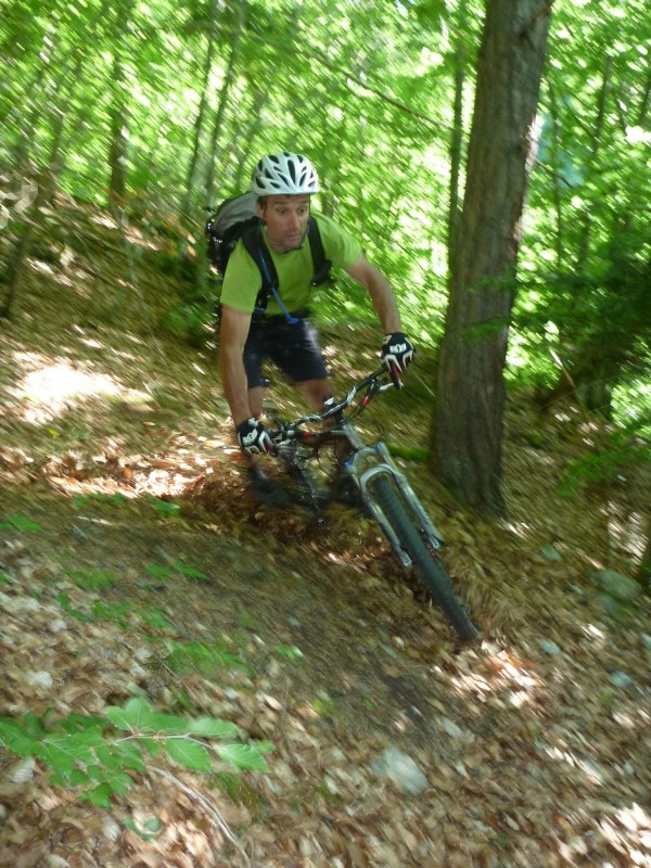 Sanfroic en glisse : Ton sur ton, il ne lui manque plus qu'un Jekyll vert  ;-)