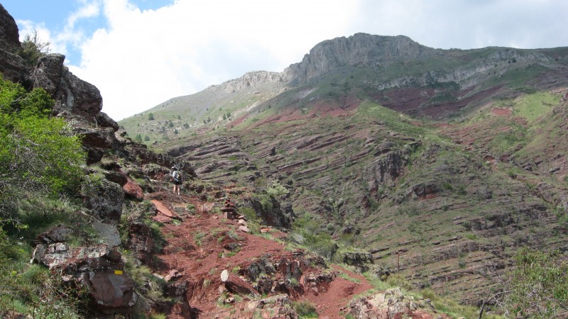 EntreVaux > Puget Rostand : portage en direction de la balise 254