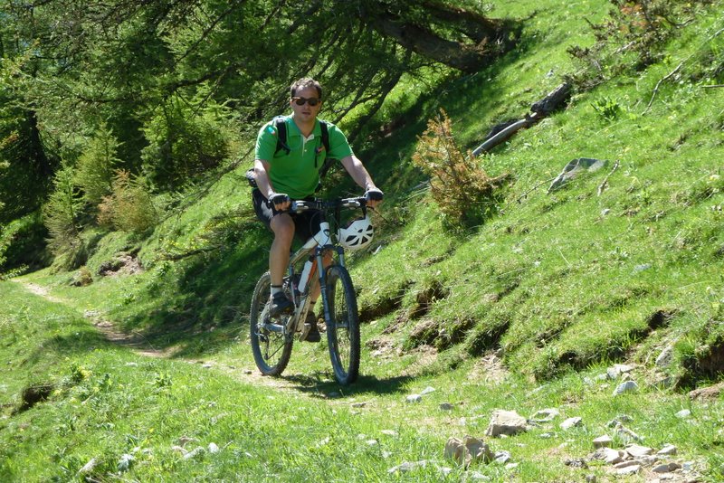 J3: ceinture : certains arrivent plus haut pour anticiper quelques mètres du beau chemin de ceinture