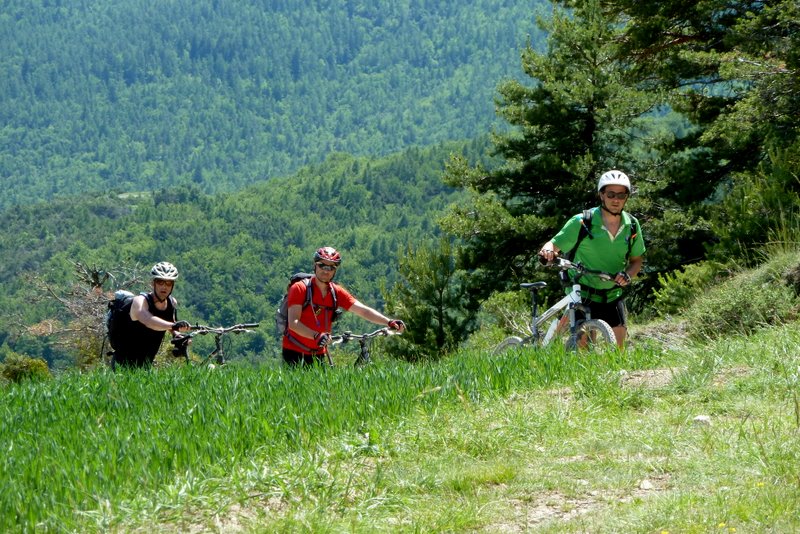 J4: Ultime poussage... : ...pour les plus fatigués et dévaler le ravin des Costes