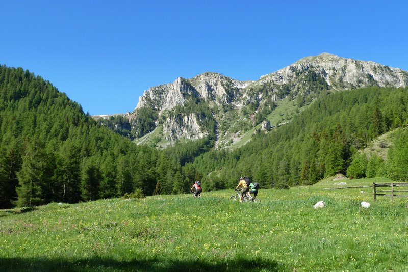 J3: Paturage de vallon Clapier : Encore un peu de roulage avant le gros poussage de 300m+