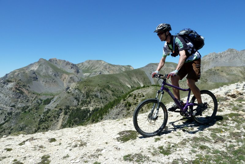 J3: petite crête : Avant la descente sur La Gourette