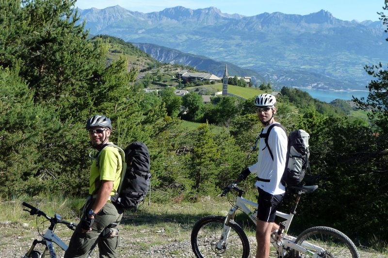 #78 J4: Clochet local : Très éfilé et haut J4: Clochet local : Très éfilé et haut