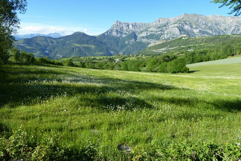 J3: Morgonnet et Morgon : Remontée au col Saint-Jean avec une belle vue et toujours un soleil nickel