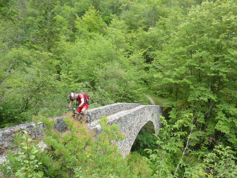 Pont de Castou