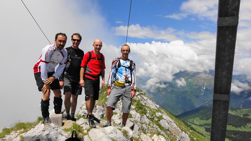 #6 le groupe : au sommet le groupe : au sommet