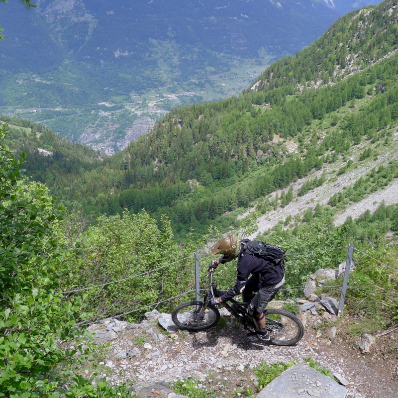 Plus qu'à plonger tout en bas. : Seule photo rescapée d'une partie soft du passage hard.