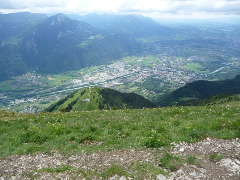 Le Môle : Du sommet, vue sur le Petit Môle et la vallée.