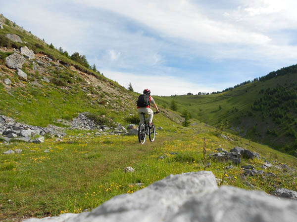 #5 Col des Moulines en vue : 1er objectif du jour. Col des Moulines en vue : 1er objectif du jour.