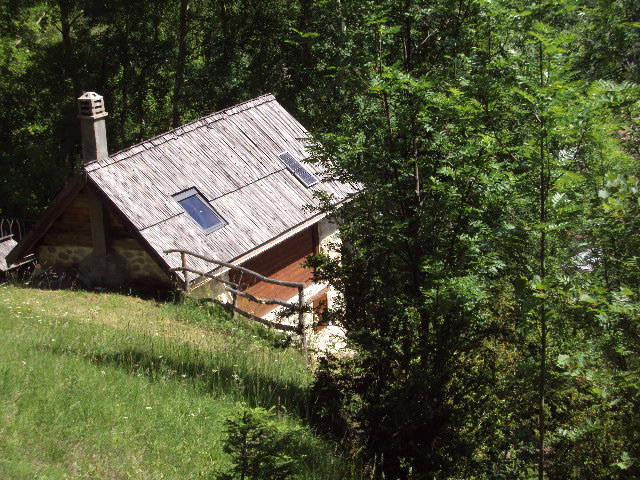 #10 la pinatelle : mon chalet d la pinatelle : mon chalet d'alpage, avec accés vtt par l'arrière...