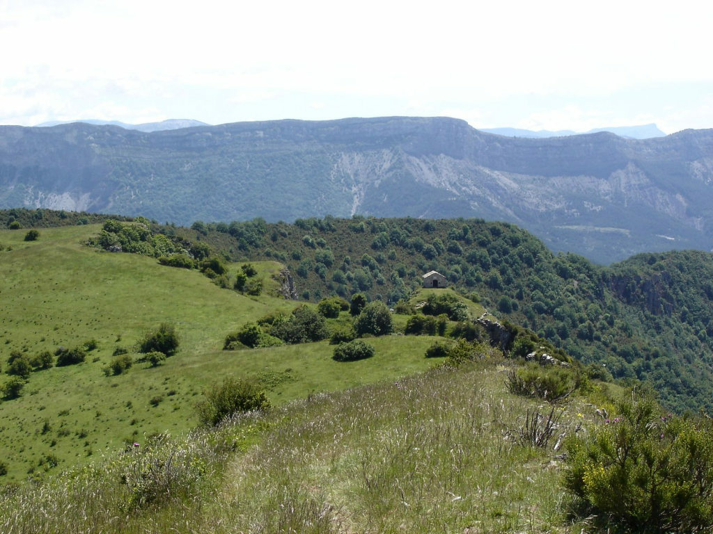 Chapelle : Saint Michel de Cousson, endroit magnifique