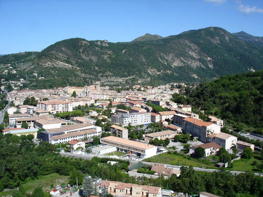 Digne centre : C'est parti!
Vue depuis la piste au-dessus de Barbejas