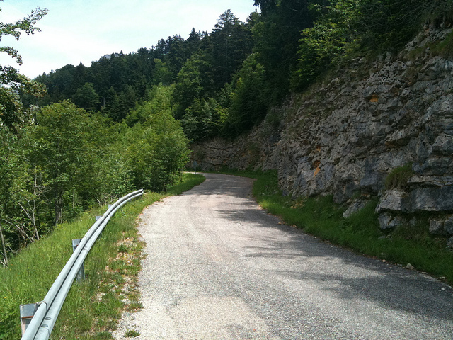 #2 La route : on n La route : on n'est pas emmerdés par les voitures!
