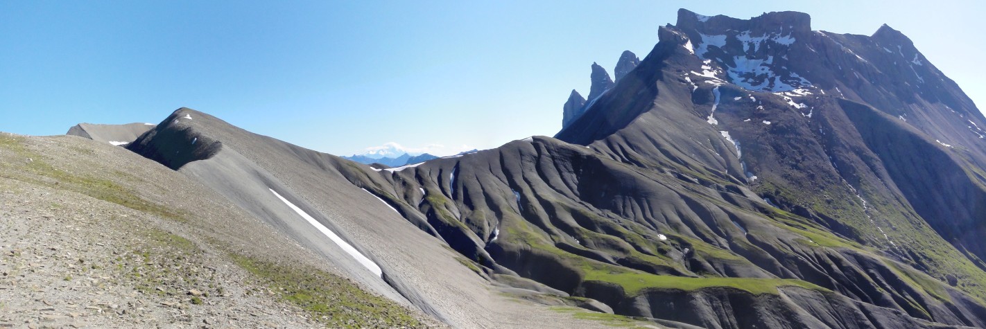 Arête W. de la Saussaz : vue de la crête de la Buffe