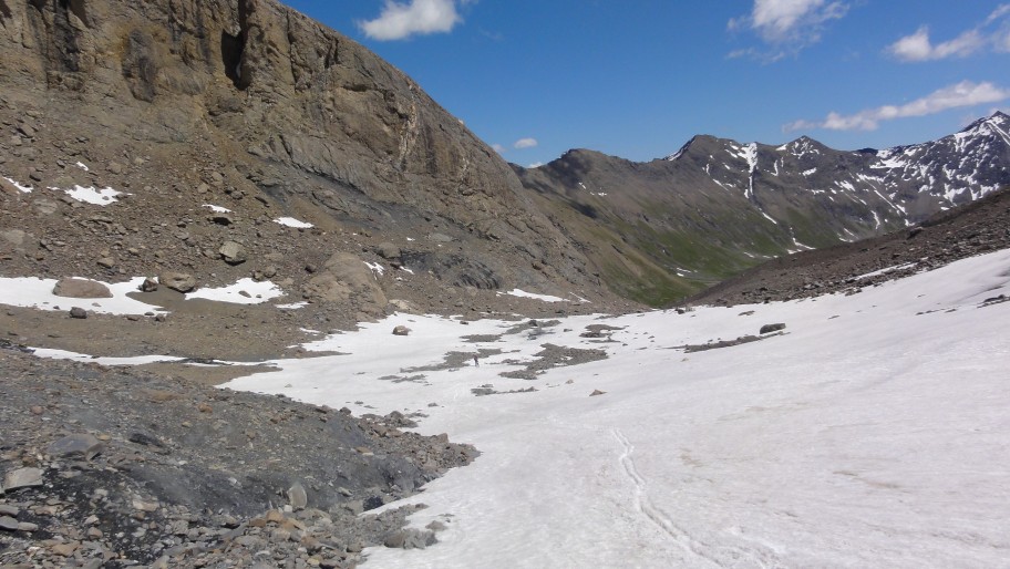 Sentier du Lombard : alternance de glacier et de sente