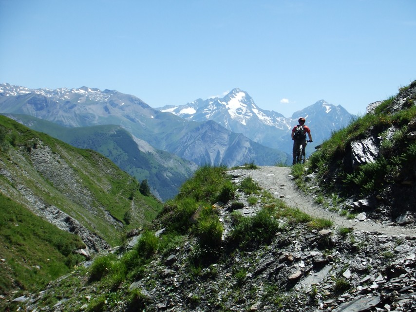#24 Descente : dans l Descente : dans l'ensemble y'a quand même pire comme cadre...