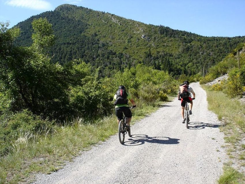 Montée régulière : sur la piste de Rouchas