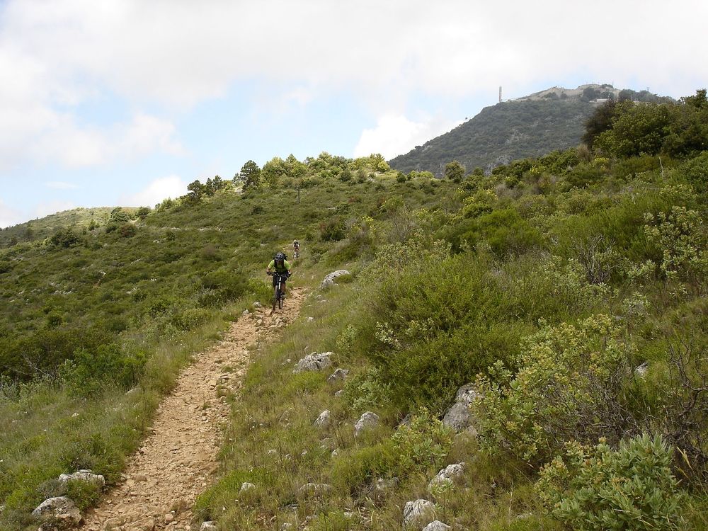 #10 Descente : cassante Descente : cassante