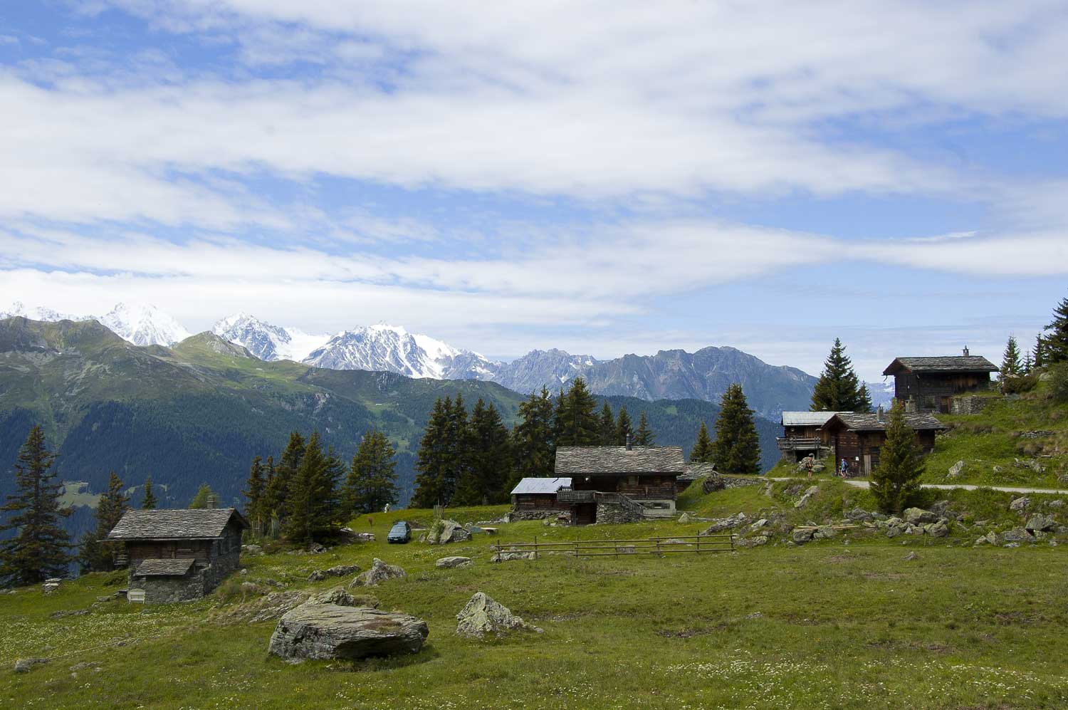 Alpage des Shlérondes : Vue sur la chaîne du Mt Blanc