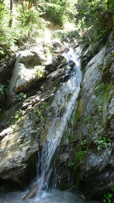 cascade : Cascade du vallon du Cayron. Rafraichissement assuré.