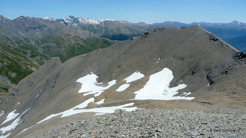 Punta Nera (sommet N 3046m) : Vue sur le sommet sud