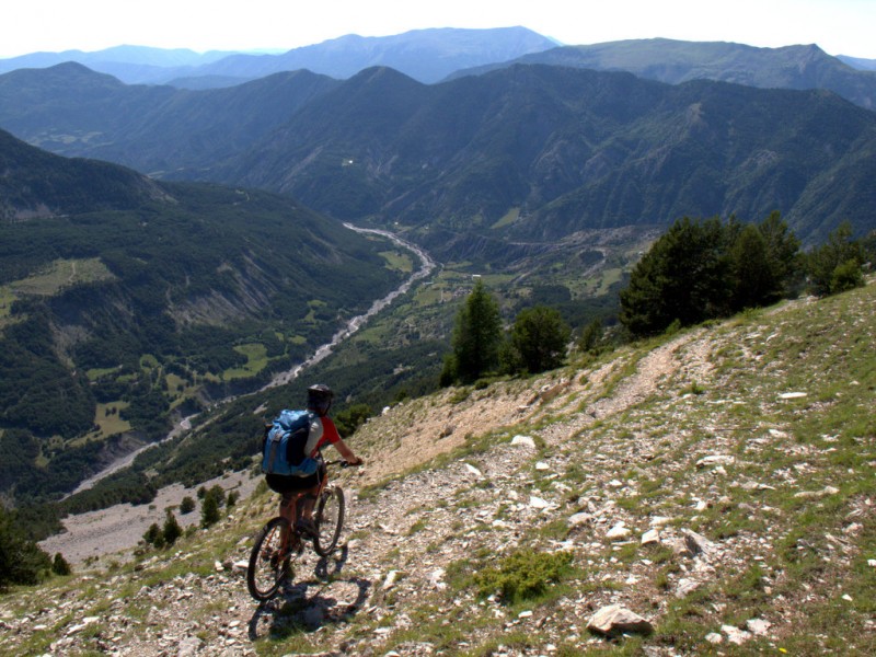 La Favière : 100% caillasse, une horreur