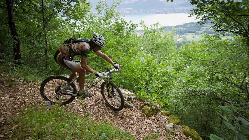 #6 Sentier des Gardes : Et épingles avec vue sur Lac, le Top ! Sentier des Gardes : Et épingles avec vue sur Lac, le Top !