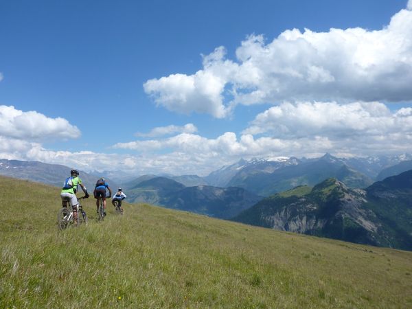 3 gars : tout schuss vers le Puy d'Oulles