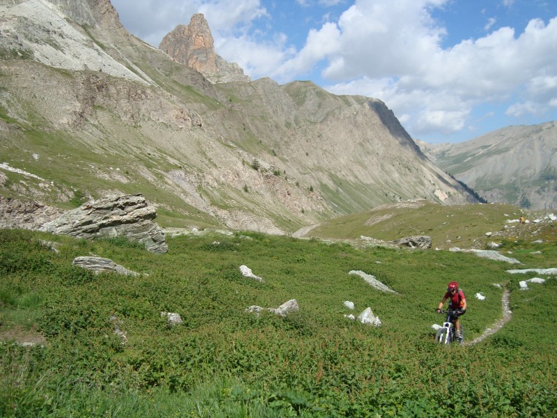 Tour de la Maniglia : Montée du vallon de Mary.