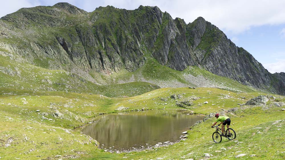 #7 Courte descente vers le lac : pt 2334 Courte descente vers le lac : pt 2334