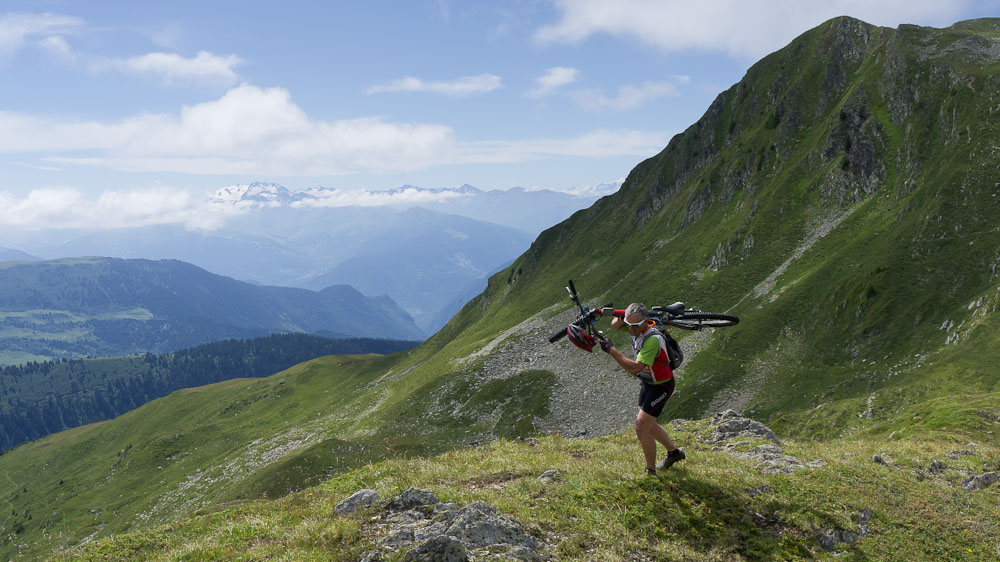 Portage au dessus du Col : des Evettes