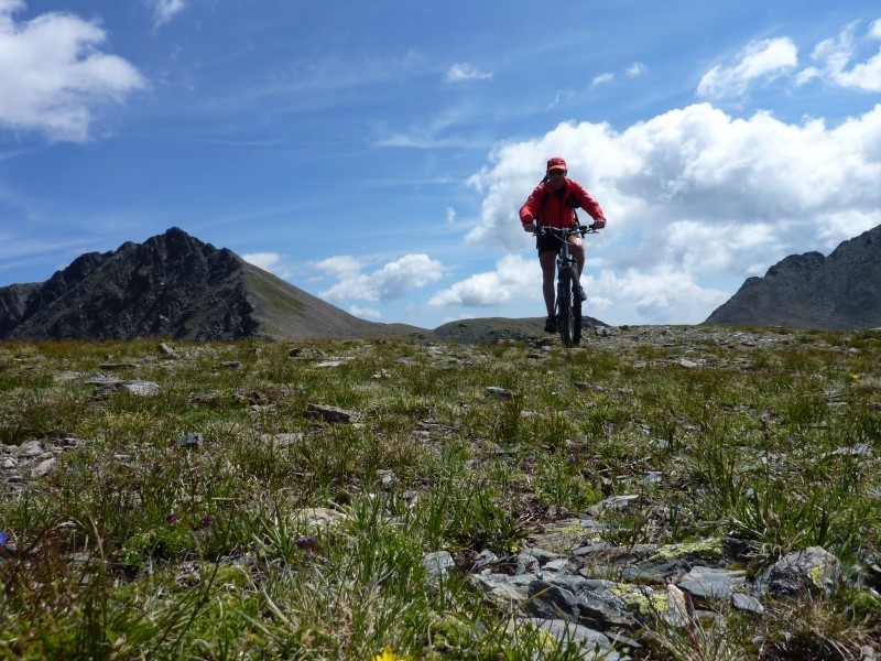 Sur la crête frontière : Ca roule bien dans le coin