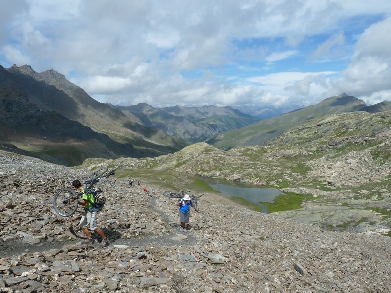 Montée col Blanchet : La vue se dégage