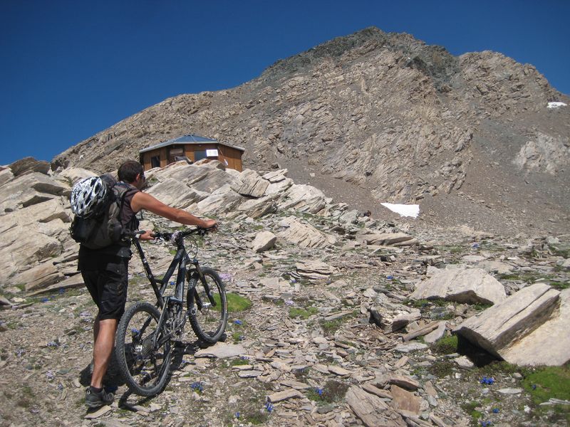 #9 Bivouac Boério : Ca y est on y est ! Juste au pied du Bric de Rubren Bivouac Boério : Ca y est on y est ! Juste au pied du Bric de Rubren