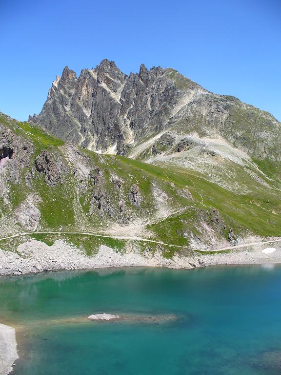 #14 Lac du Grand Ban : L Lac du Grand Ban : L'Aiguille Noire