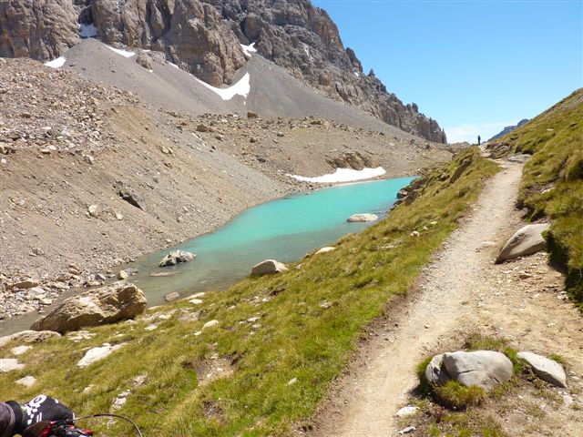 #3 Sentier dans le vallon des lac : Excellent sentier bien roulant Sentier dans le vallon des lac : Excellent sentier bien roulant