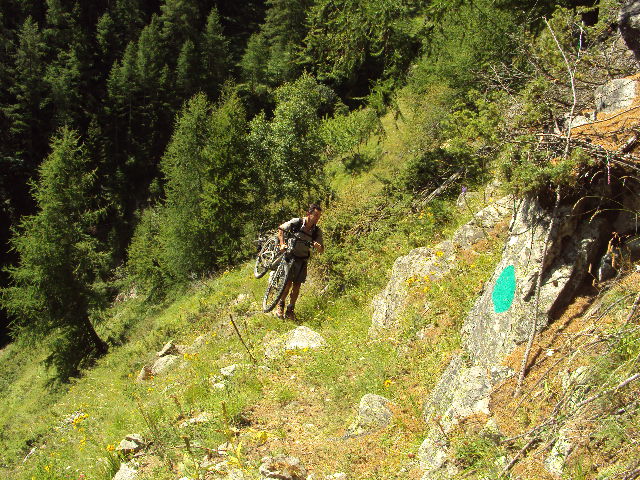 #4 montée : un peu de portage montée : un peu de portage