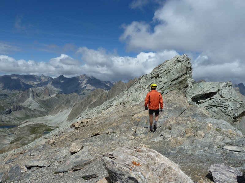 Mt de Maniglia : Accès au point culminant à pied