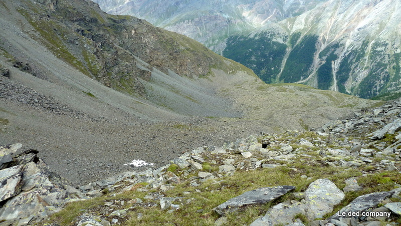 Colle di Sort : Le pierrier versant E remonté depuis l'Altia Via 2 en venant des lacs Djouan.