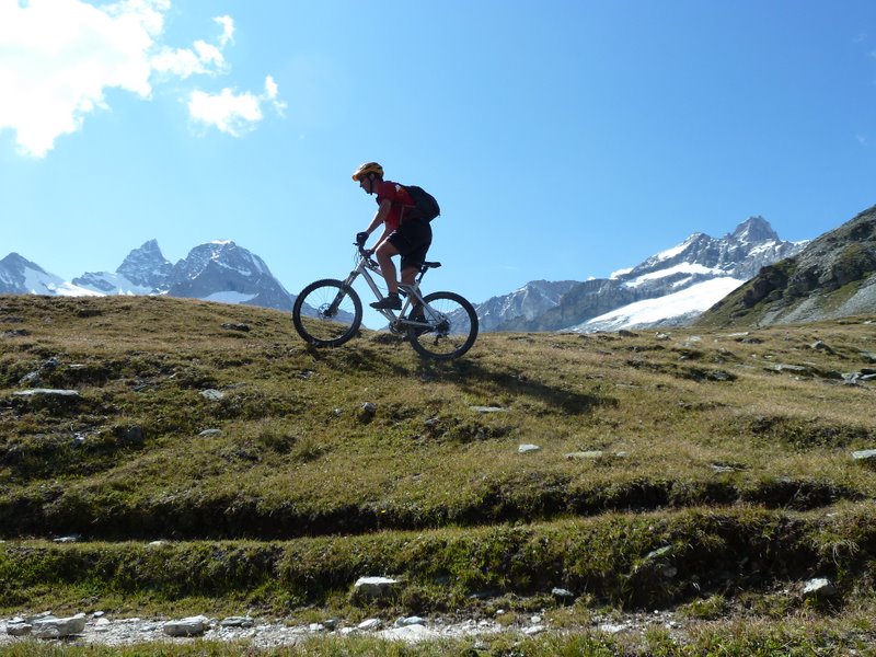 Mettelhorn : Obergabelhorn et Zinalrothorn