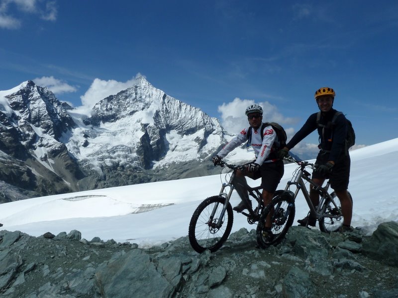 #23 Mettelhorn : 2 belles têtes de vainqueur devant le Weisshorn Mettelhorn : 2 belles têtes de vainqueur devant le Weisshorn