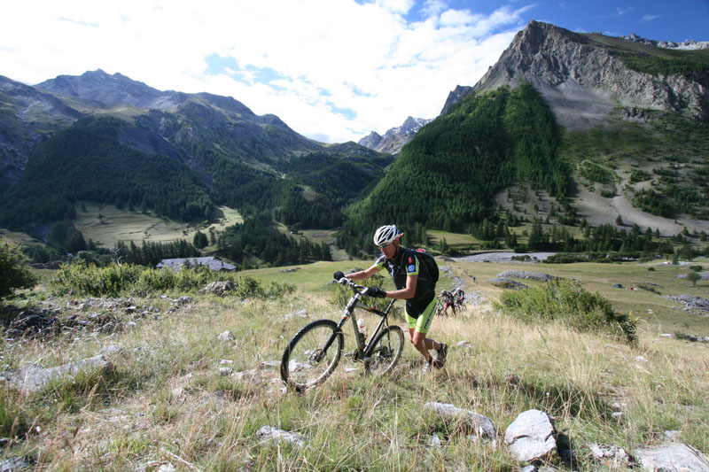#5 Portage col Tronchet : Hein Serge, ça porte Portage col Tronchet : Hein Serge, ça porte