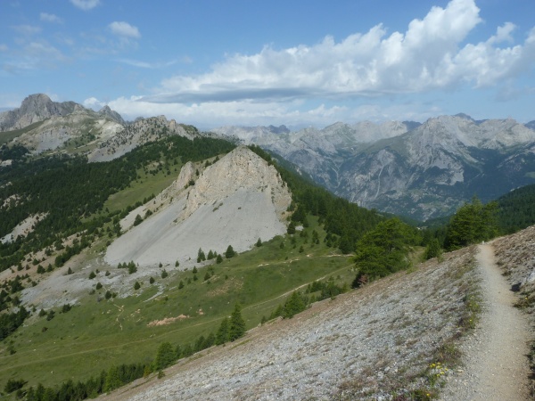 #5 Col de Bramousse : et le beau sentier des Chambrettes Col de Bramousse : et le beau sentier des Chambrettes