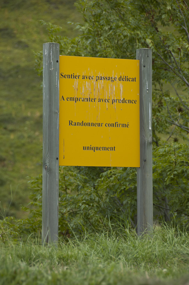 #9 Planlebon : Panneau avertisseur au début du sentier !! Planlebon : Panneau avertisseur au début du sentier !!