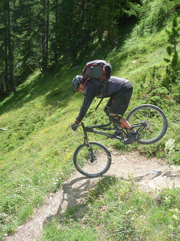 Col de la Scie : Punaise il a un sac à dos gonflé à l'hélium ou quoi ?!?