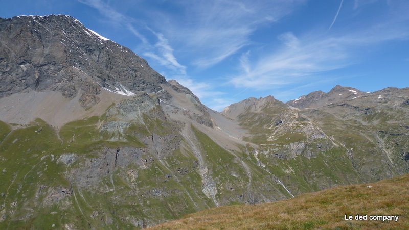 Col di Vaudet (Alt. 2830m) : (ou col du rocher Blanc). Un beau potentiel de sentier arrivant sur le Ref. Mario Bezzi