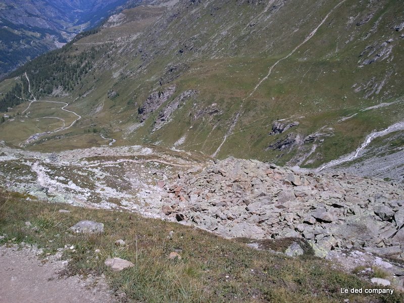 #9 Col 2600 de Becca Refreita : Entre 2 pierriers, ça roule Col 2600 de Becca Refreita : Entre 2 pierriers, ça roule